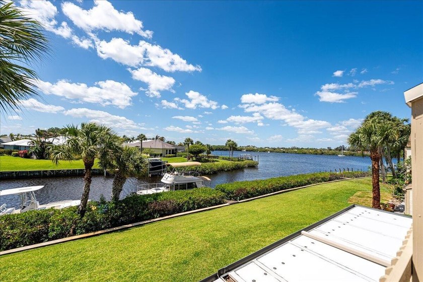 Highly sought-after waterfront community offering ocean access - photo 49