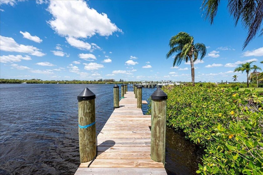 Highly sought-after waterfront community offering ocean access - photo 52