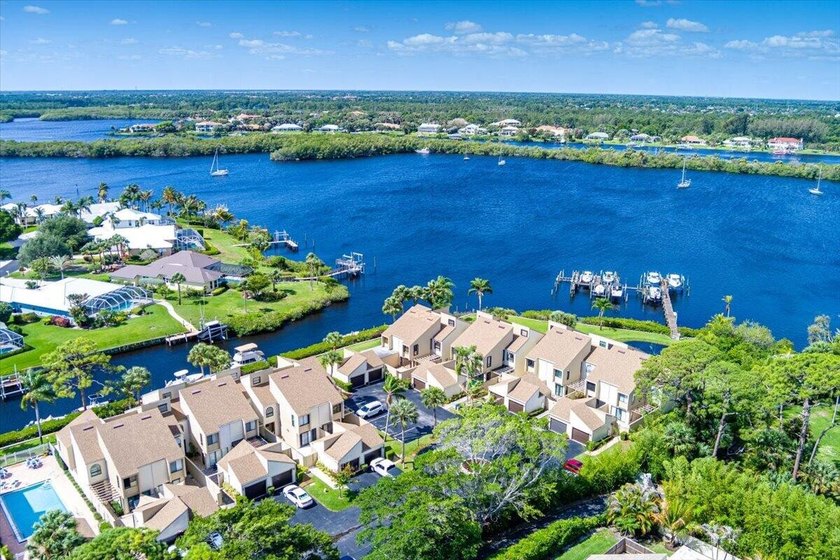 Highly sought-after waterfront community offering ocean access - photo 59