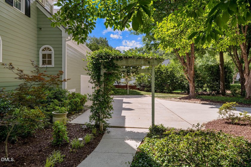 Experience the highly sought-after Lochmere lifestyle at 107 - photo 9
