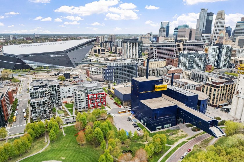 Enjoy the excitement of urban living in the heart of the Mill - photo 4