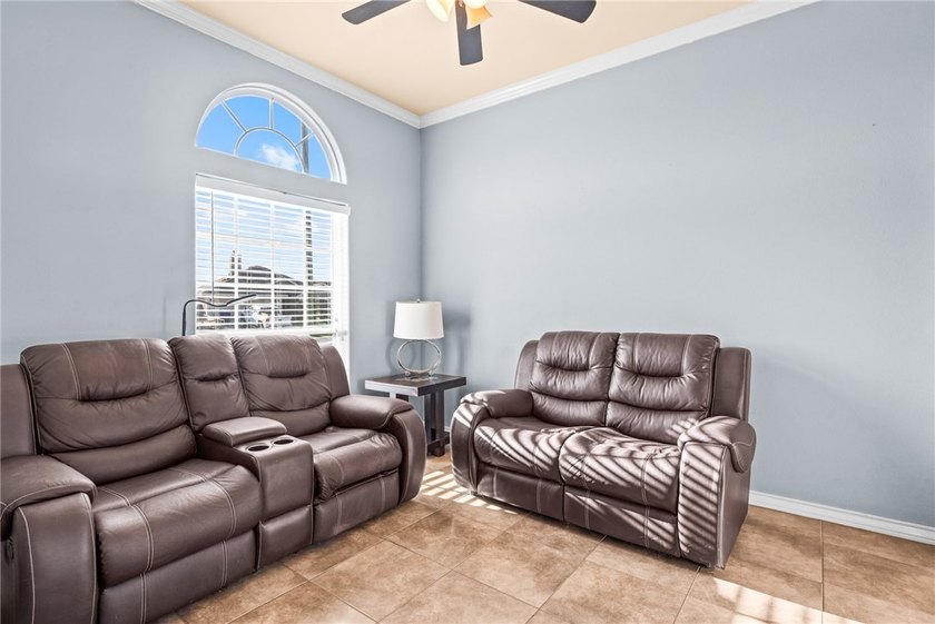 Welcome to 3930 Amadas Drive, an immaculate 3-bedroom, 2-bath - photo 16
