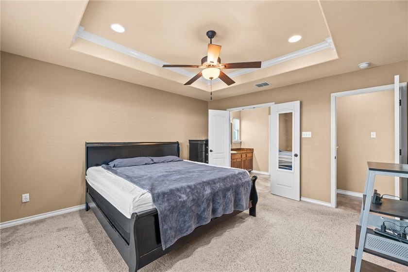 Welcome to 3930 Amadas Drive, an immaculate 3-bedroom, 2-bath - photo 18