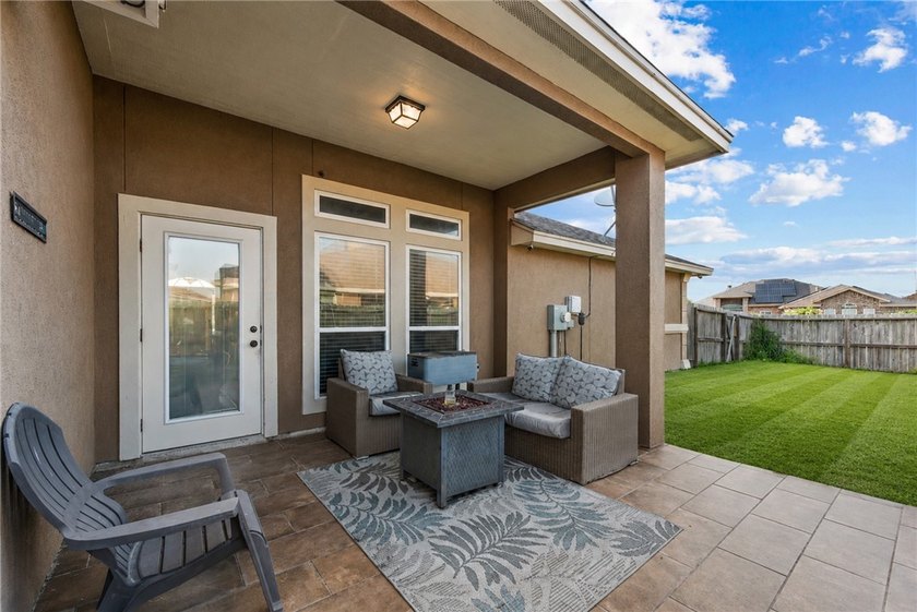 Welcome to 3930 Amadas Drive, an immaculate 3-bedroom, 2-bath - photo 27