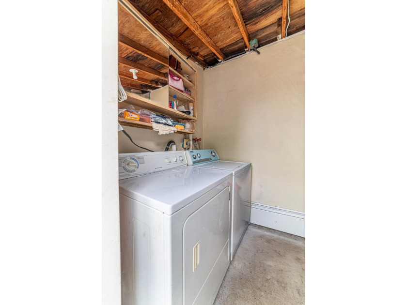 Don't miss this incredible opportunity to own an updated duplex - photo 30