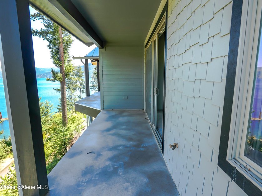 Luxury Lake view living nestled between Lake Pend Orielle and - photo 18