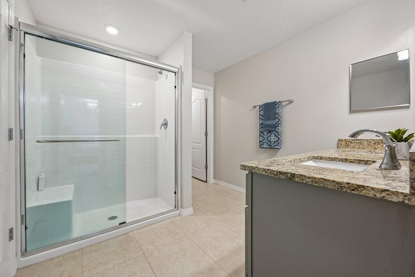 6 BEDS | 5 BATHS | WATERFRONT | BUILT 2022 | SELLER BUYER CREDIT - photo 23