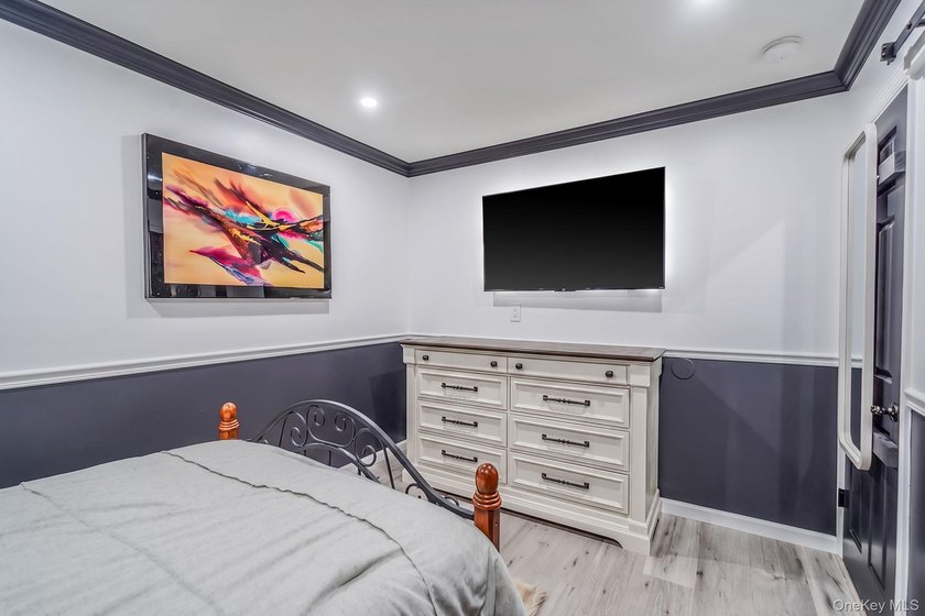 Welcome to 138 River Road, Shirley - a beautifully maintained - photo 13