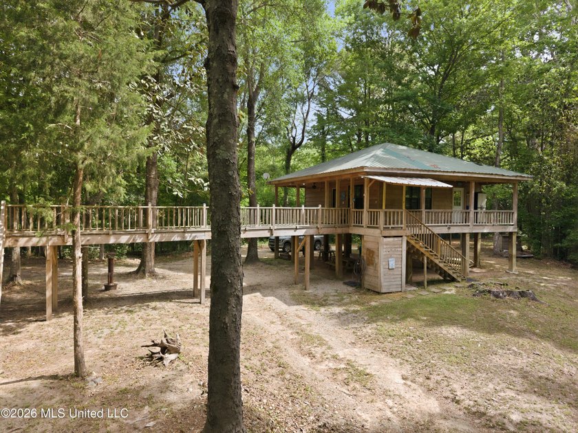 Escape to your own private retreat on beautiful Tallahala Creek - photo 13