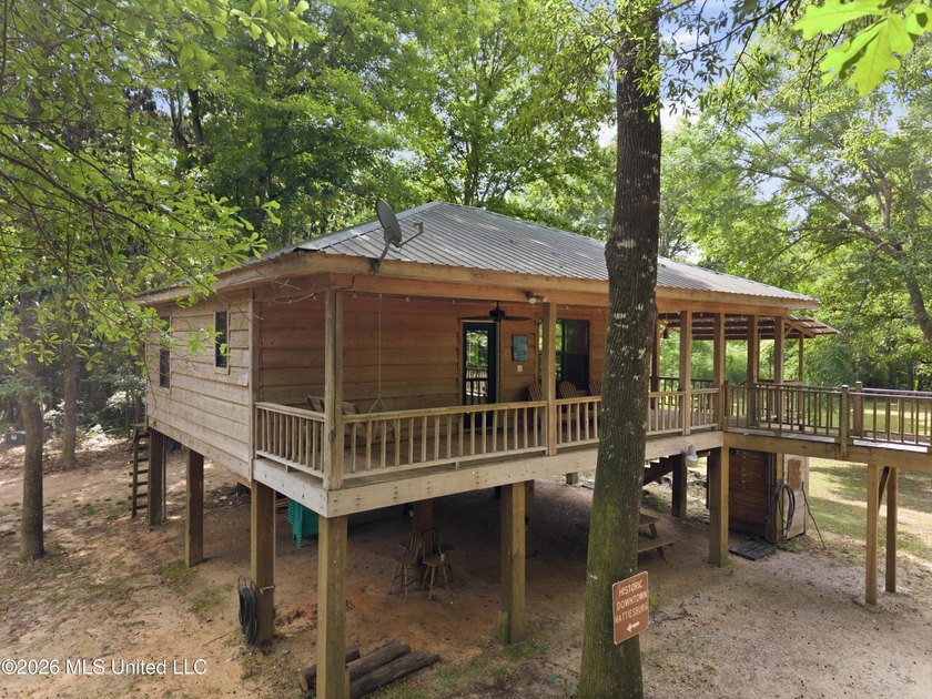 Escape to your own private retreat on beautiful Tallahala Creek - photo 14