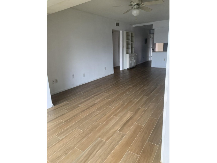 Beautifully updated 2-bedroom, 1-bath second-floor condo in the - photo 16
