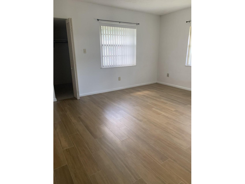 Beautifully updated 2-bedroom, 1-bath second-floor condo in the - photo 17