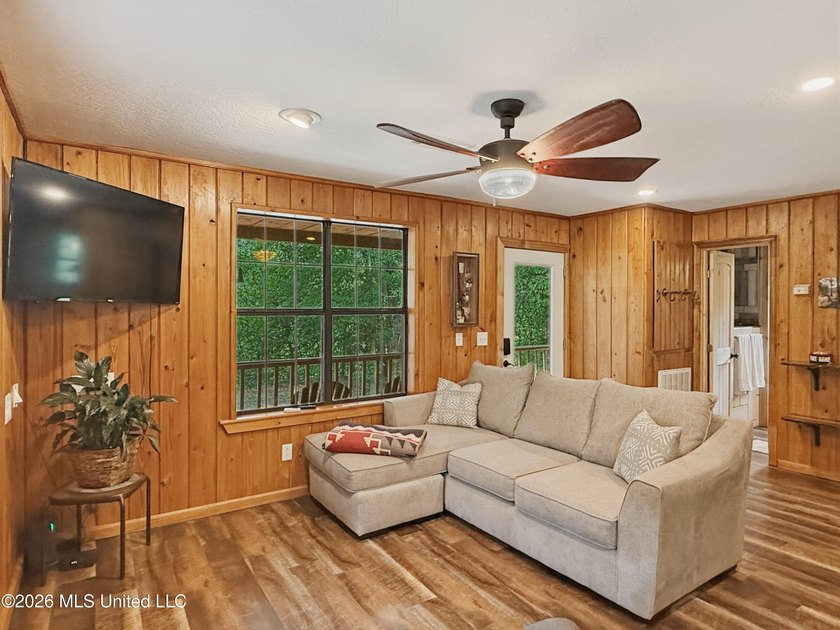 Escape to your own private retreat on beautiful Tallahala Creek - photo 32