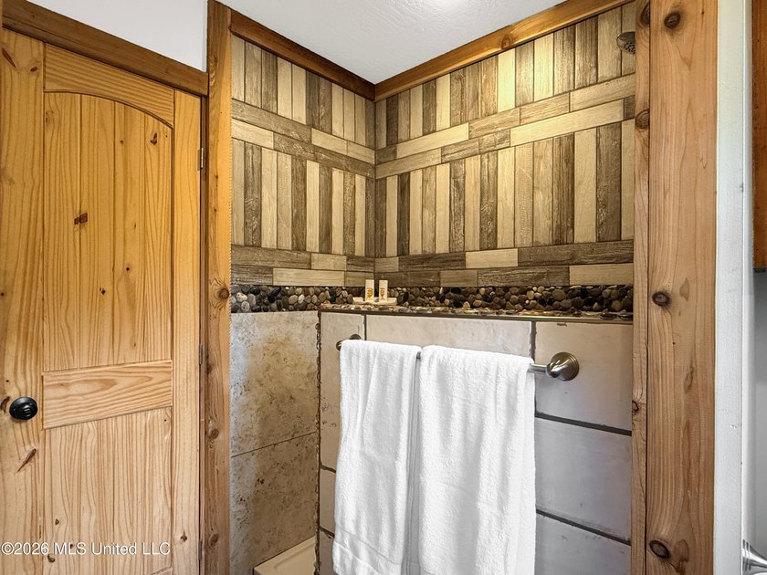 Escape to your own private retreat on beautiful Tallahala Creek - photo 38