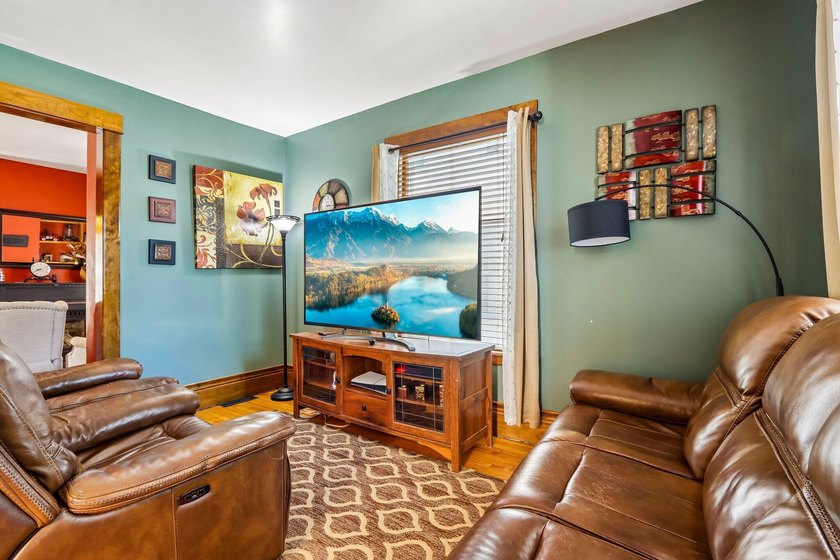 Charming 3-bedroom, 1.5-bath Colonial located just minutes from - photo 6