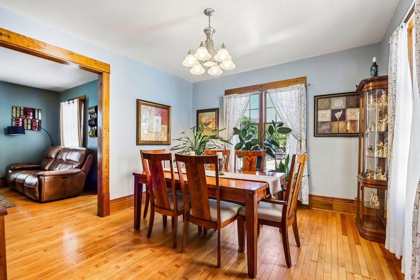 Charming 3-bedroom, 1.5-bath Colonial located just minutes from - photo 10