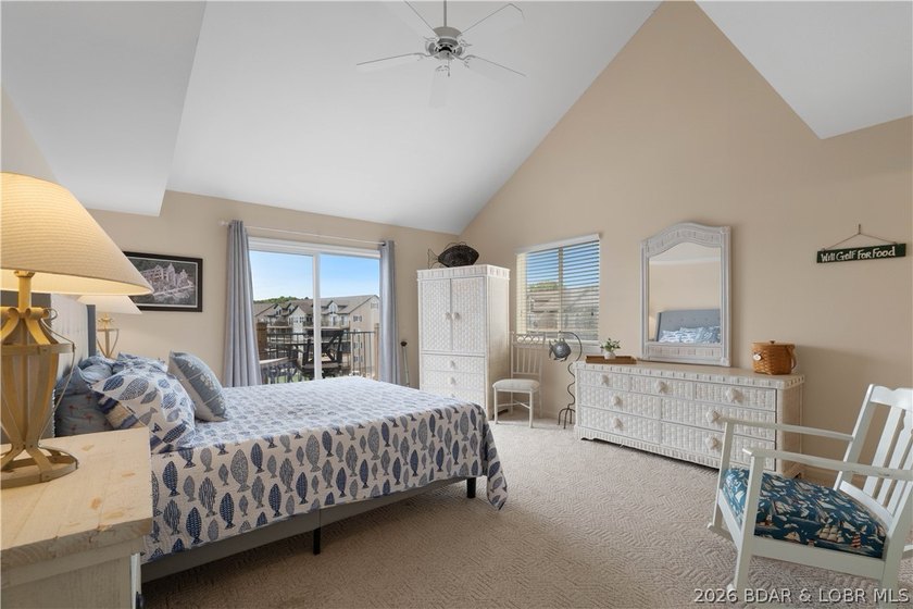 Welcome to lake life at Cedar Glen Condos-where adventure - photo 12