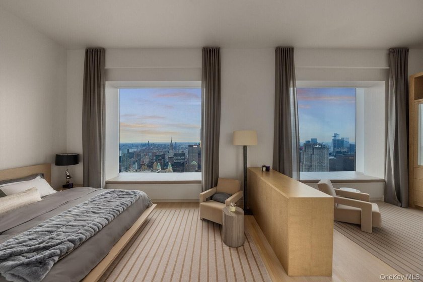 Occupying the entirety of the western side of the 69th floor - photo 12