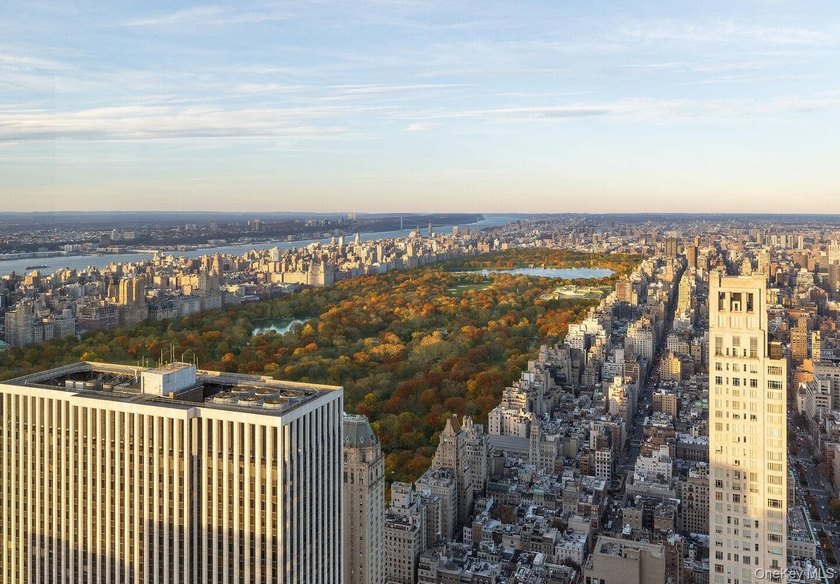Occupying the entirety of the western side of the 69th floor - photo 13