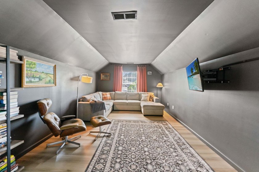 ***OPEN HOUSE Saturday July 18th 10-3pm*** This is a beautifully - photo 21