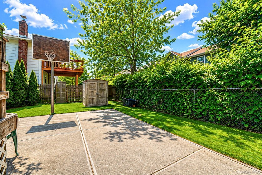 Welcome to this charming 2-bedroom, 2-bath home offering - photo 21