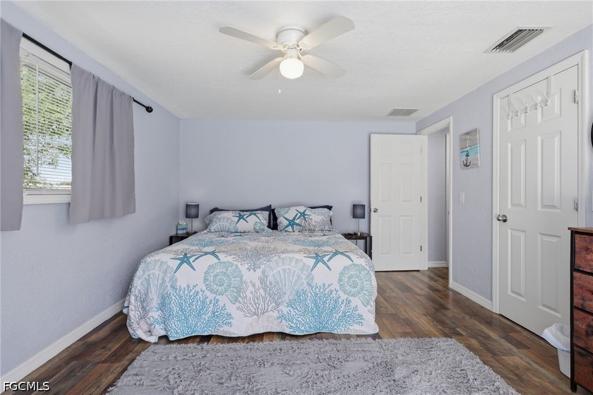 This is a Short Sale subject to 3rd party approval. Spacious - photo 22