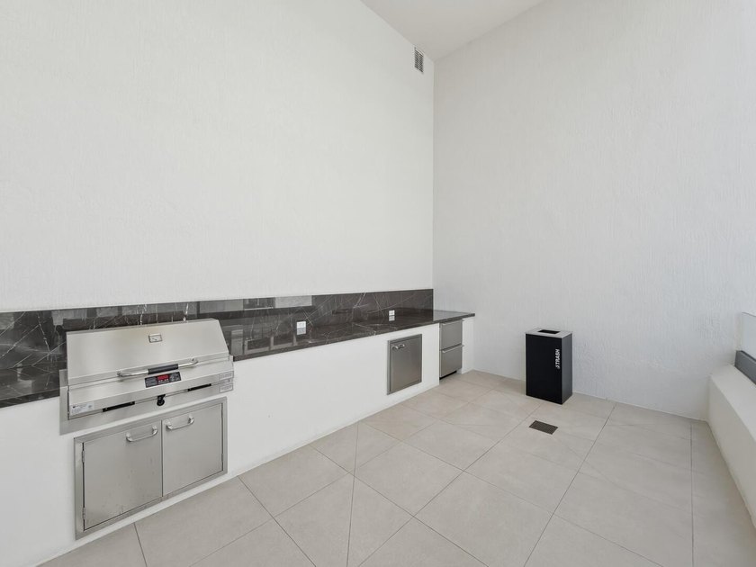 Perched on the 20th floor, this newly completed one-bedroom - photo 26