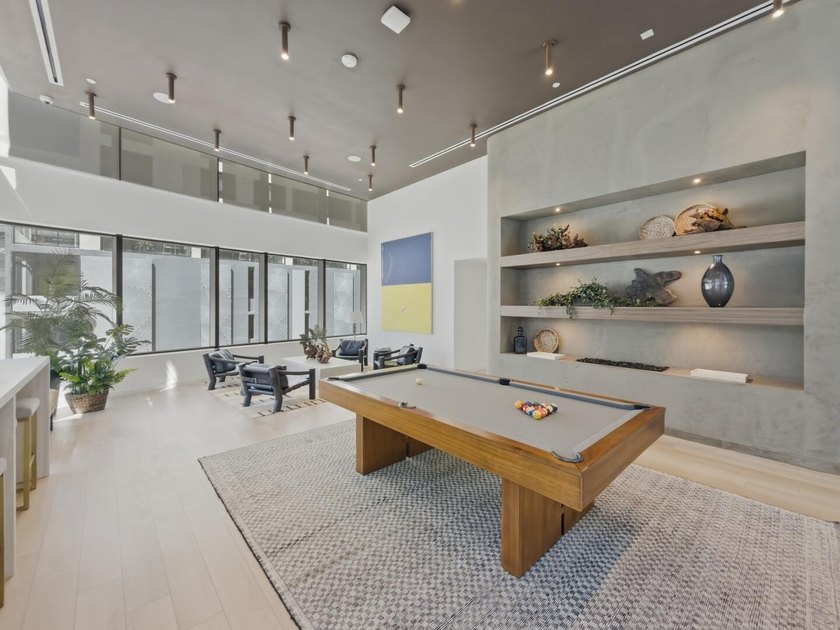 Perched on the 20th floor, this newly completed one-bedroom - photo 32