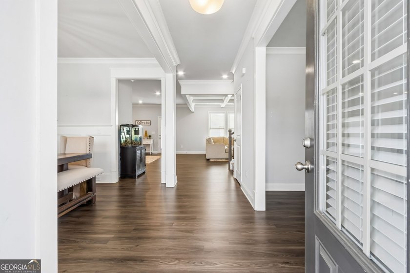 Welcome to this exquisite home situated in the White Oak Park at - photo 13