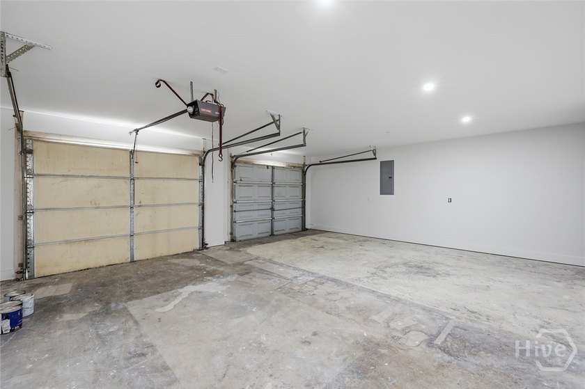 Completely updated and move-in ready, this stunning 5-bedroom - photo 33