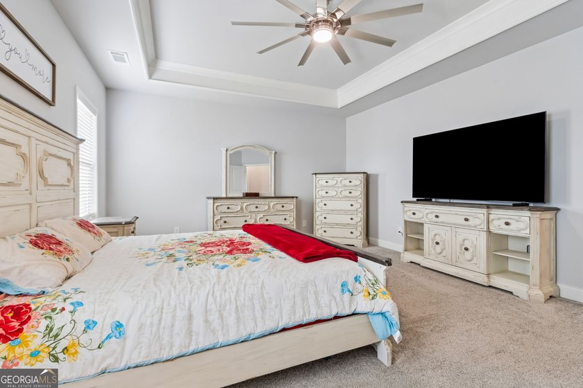 Welcome to this exquisite home situated in the White Oak Park at - photo 42