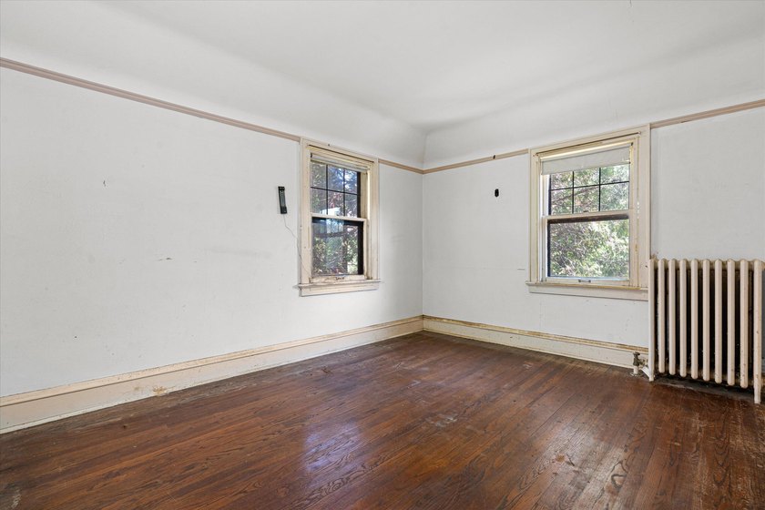 Rare Investment Opportunity in Whitefish Bay Steps From Lake - photo 8