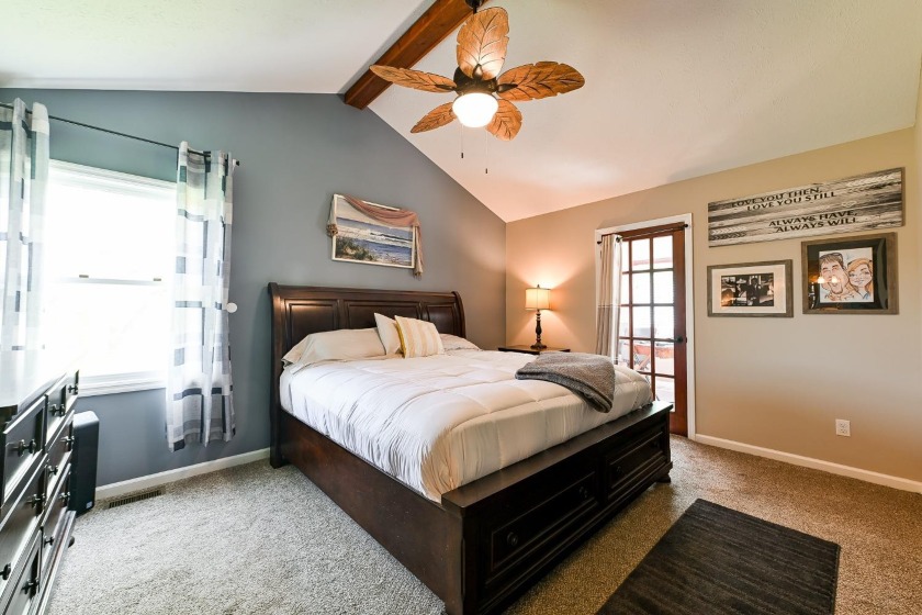 Master bedroom has walkout to sunroom - photo 13