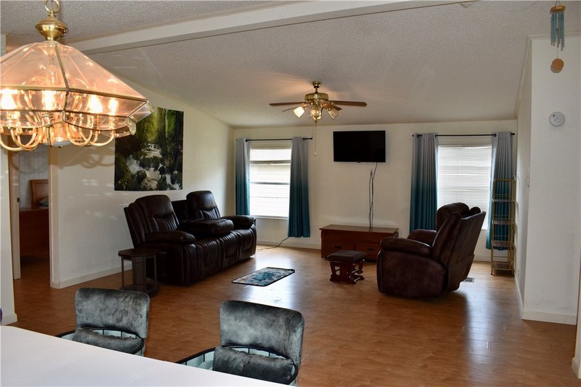 Tucked at the end of a quiet cul-de-sac, this FURNISHED - photo 14