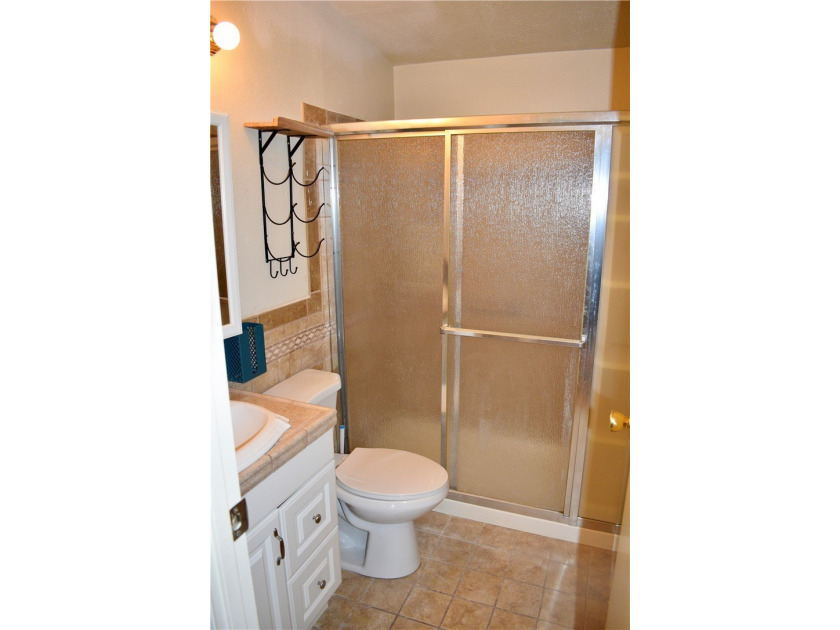 Tucked at the end of a quiet cul-de-sac, this FURNISHED - photo 31