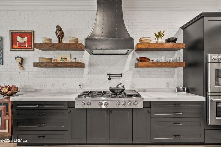 Step into the ultimate Lowcountry living experience in this - photo 38