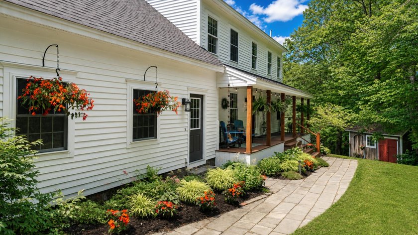 Welcome to 20 Kimberley Circle, nestled in Brunswick's highly - photo 4