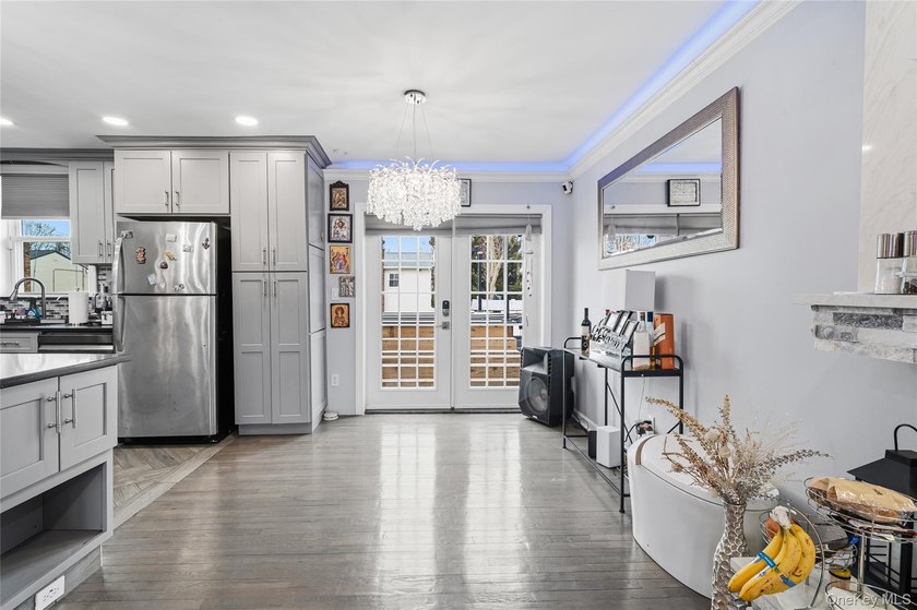 Welcome to 568 Centerwood Street in West Babylon, a hi-ranch - photo 5