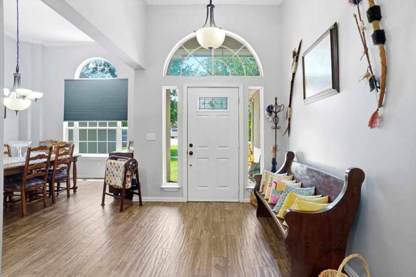 Discover Comfort, Space and Serene Surroundings - photo 2