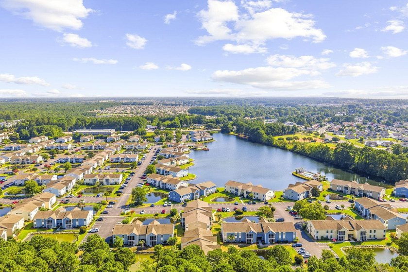 Stylish 3-bedroom, 2-bath condo in a prime location, offering - photo 32