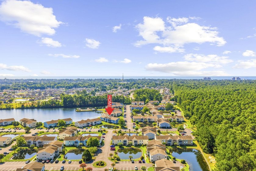Stylish 3-bedroom, 2-bath condo in a prime location, offering - photo 36