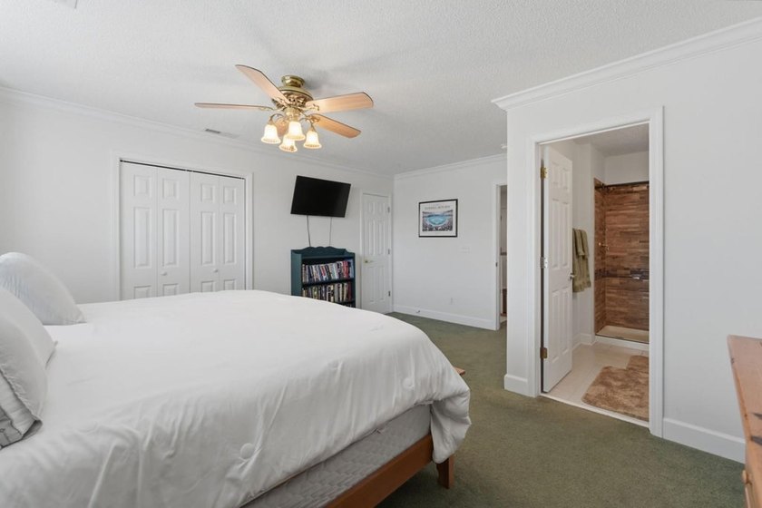 Welcome to Tanglewood at Barefoot Resort, where luxury, comfort - photo 26