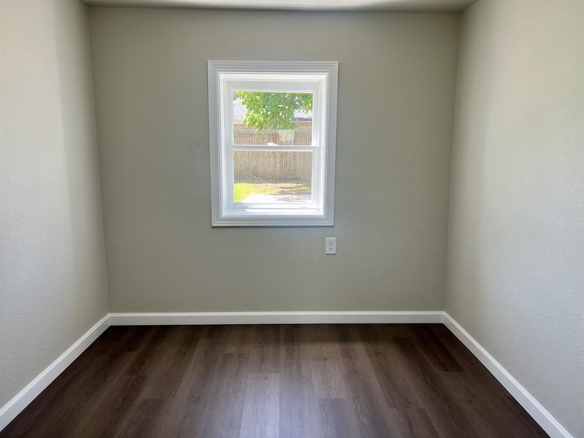 NEW is the word for this charming home! Built in 1948 and - photo 17