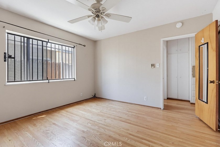 Don't miss this cute 1 bedroom, 1 bath condo, 3 blocks from the - photo 35