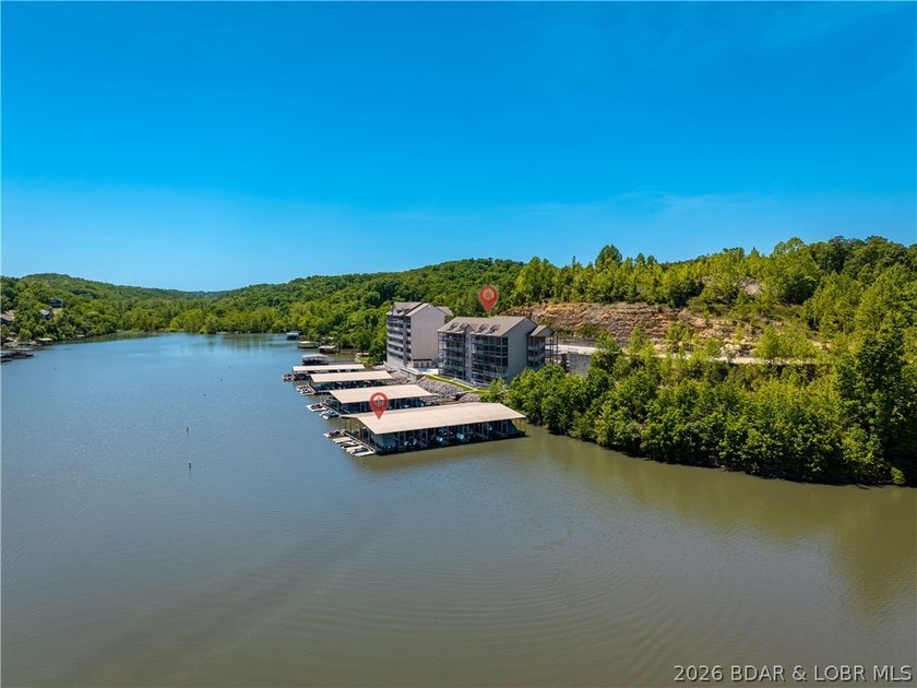 This is the kind of lake condo people wait for-top-floor views - photo 44