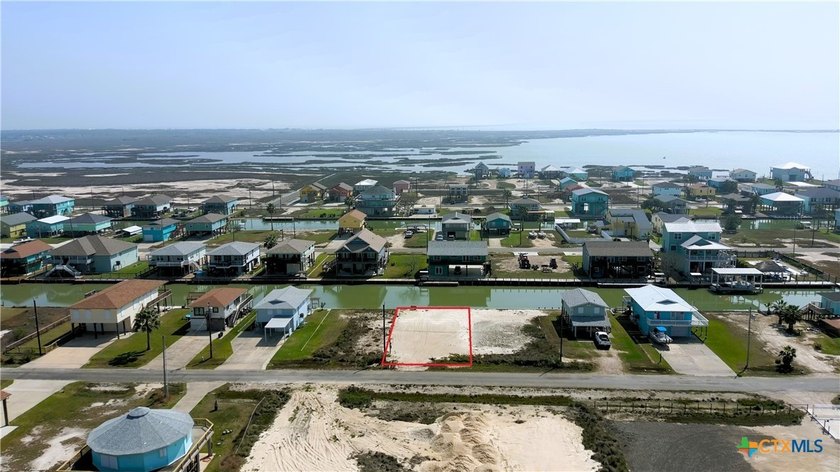 Discover the perfect waterfront property right by the boat ramp - photo 4