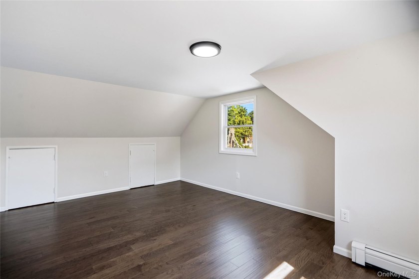 Welcome to this beautifully renovated 4-bedroom, 2-bath Cape - photo 21