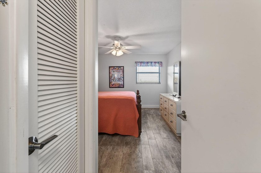 Premier Location overlooking the Intracoastal! This Top-Floor - photo 27