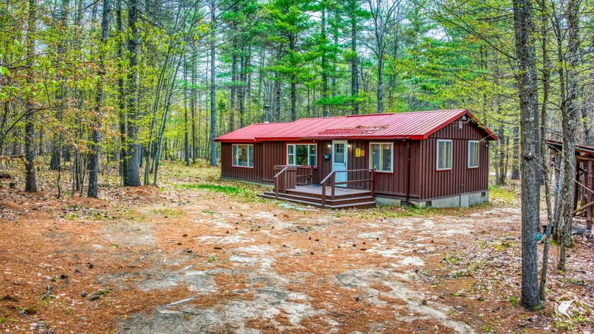 A beloved fisherman's getaway located in the Ausable Acres - photo 37