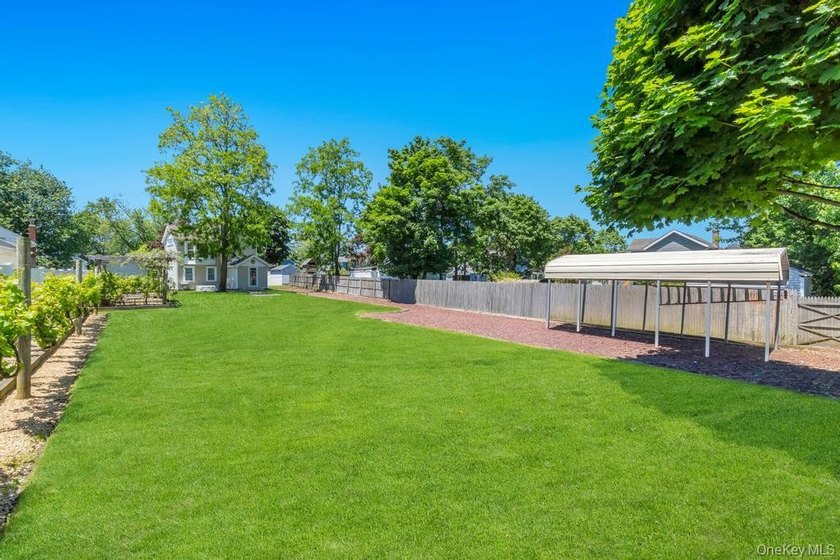 Welcome Home To This Breathtaking 1890 Colonial In The Heart Of - photo 37